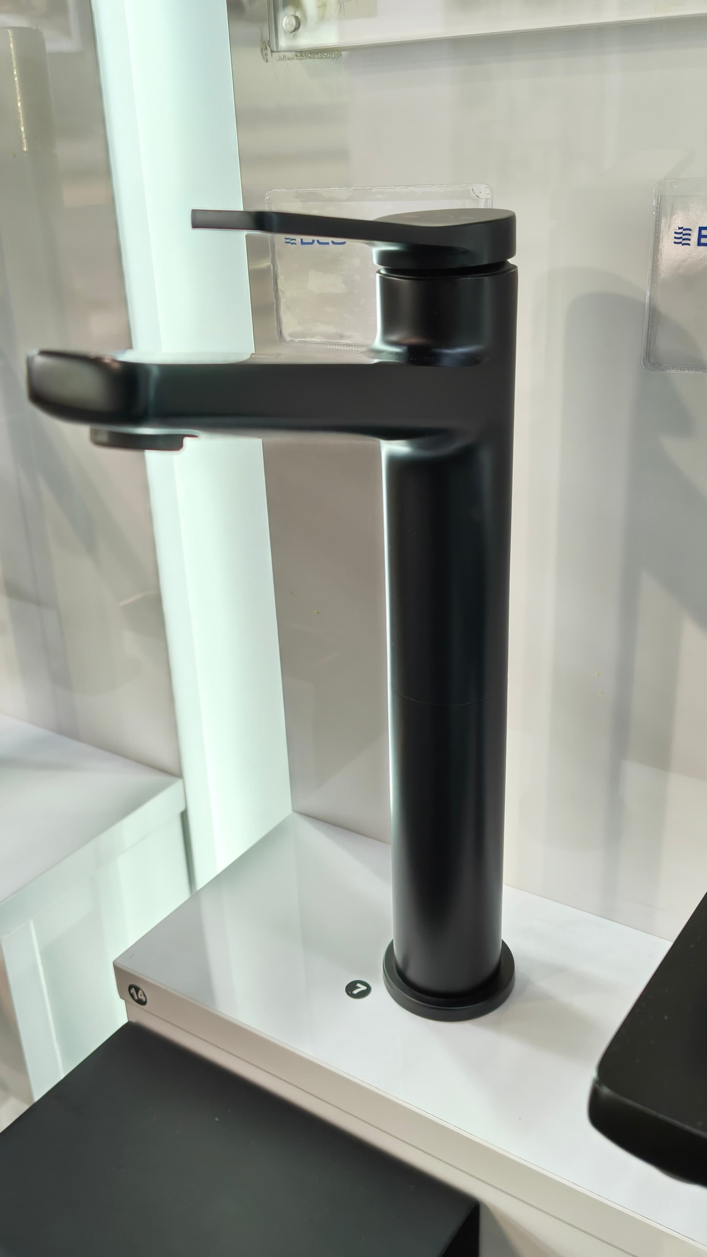 FDESIGN SEPPIA Bateria umywalkowa wysoka (nablatowa)z korkiem click-clack czarny FD1-SPA-2L-22 - Powystawowy Poznań