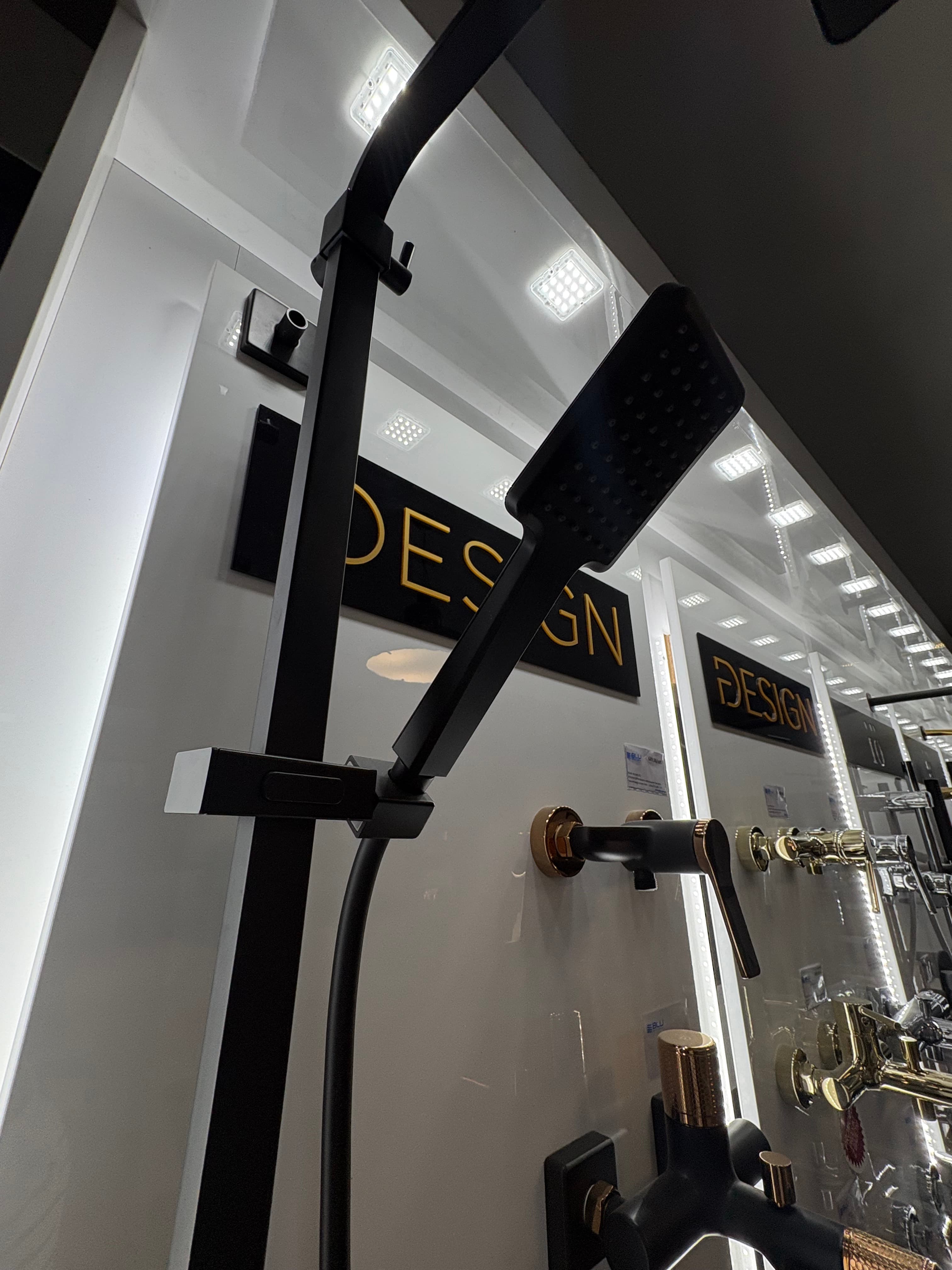 FDESIGN ORIGIO System natryskowy natynkowy czarny FD5-ORG-7U-22 - Powystawowy Gniezno