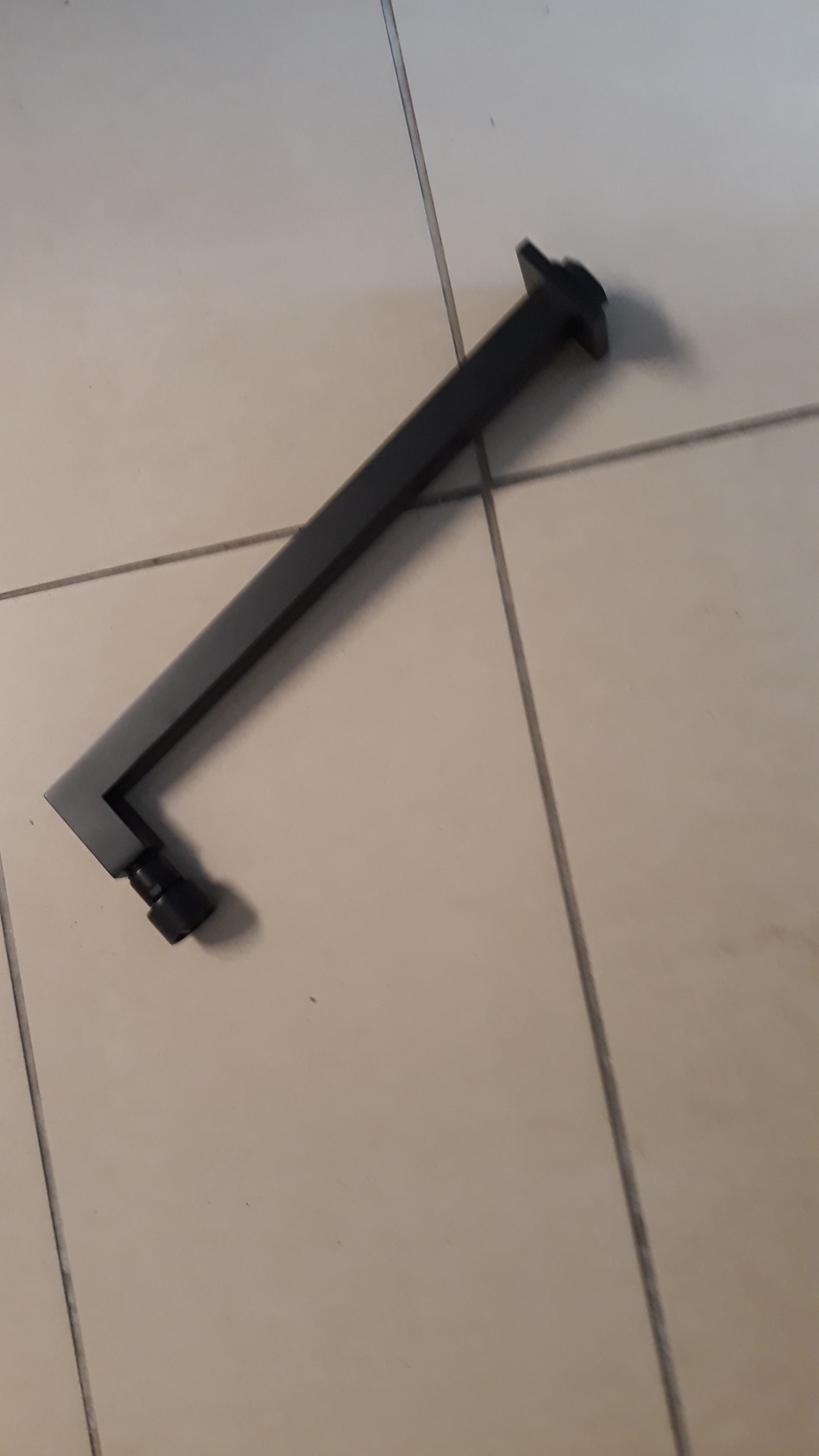 DEANTE CASCADA NERO WYLEWKA ŚCIENNA KWADRATOWA  375mm  NAC N46K  **ekspo - Powystawowy Tarnów