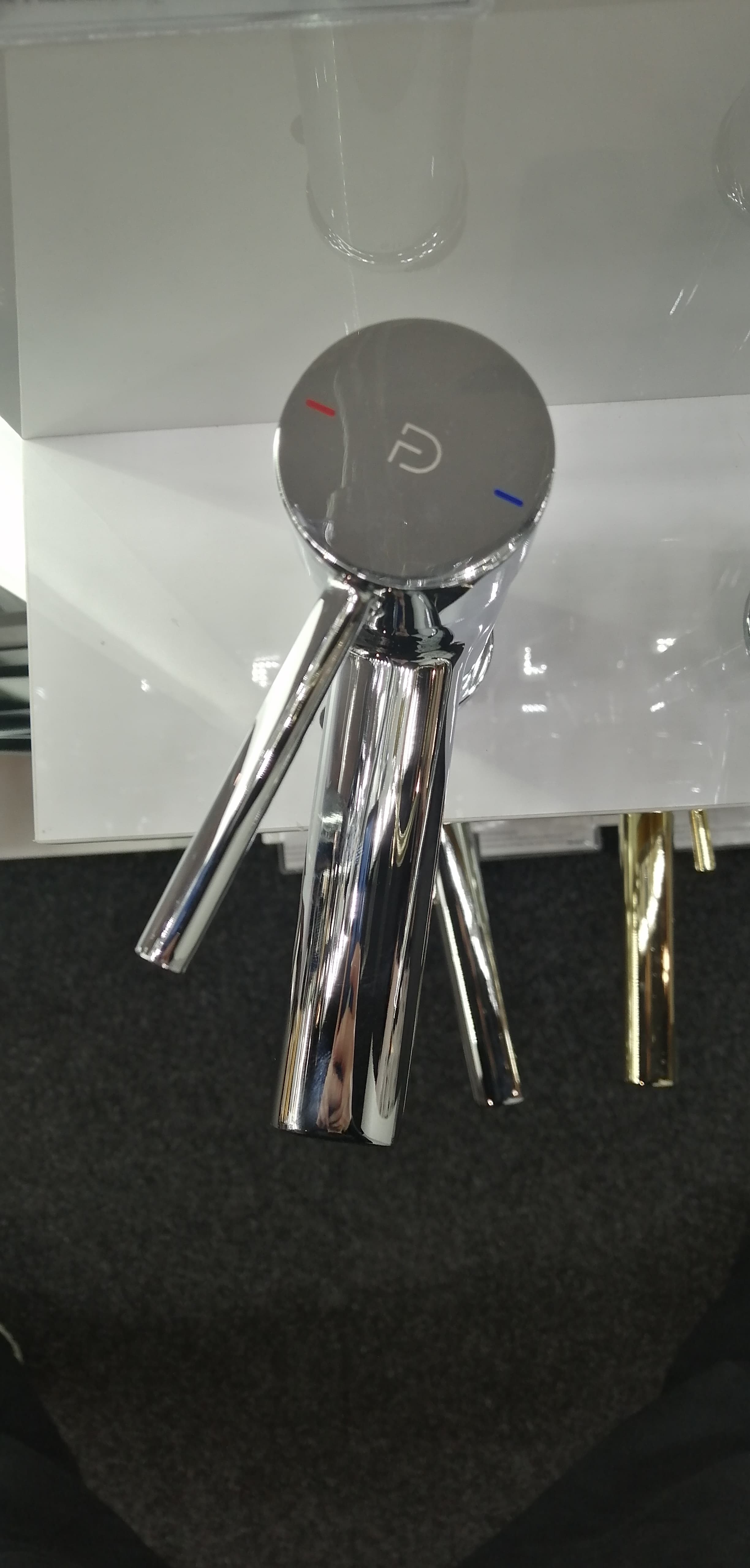 FDESIGN FLUSSO Bateria umywalkowa stojąca  w komplecie z korkiem click-clack chrom FD1-FLS-2-11 - Powystawowy Poznań
