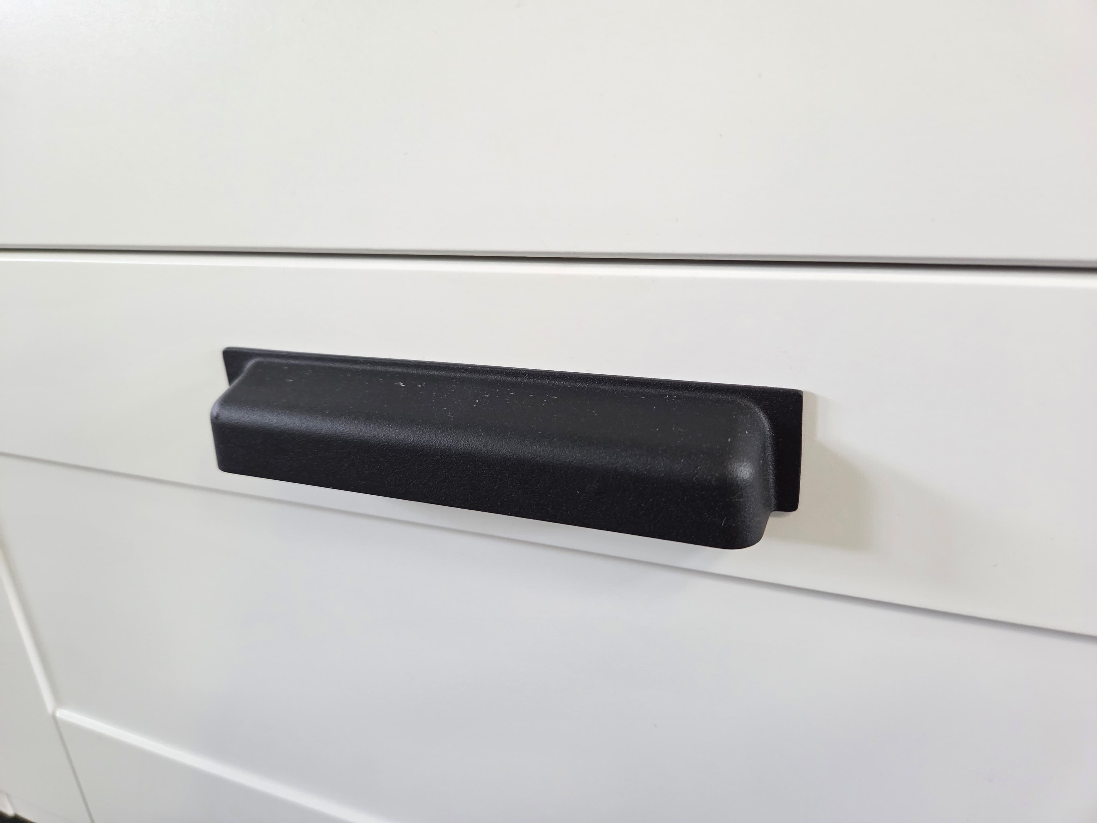 ELITA  RE120150077160   167194  UCHWYT INGE BLACK MATT 15 KOMPLET 2 SZT. (L-148/R-128)   *400 *W  **ekspo - Nowy Krosno