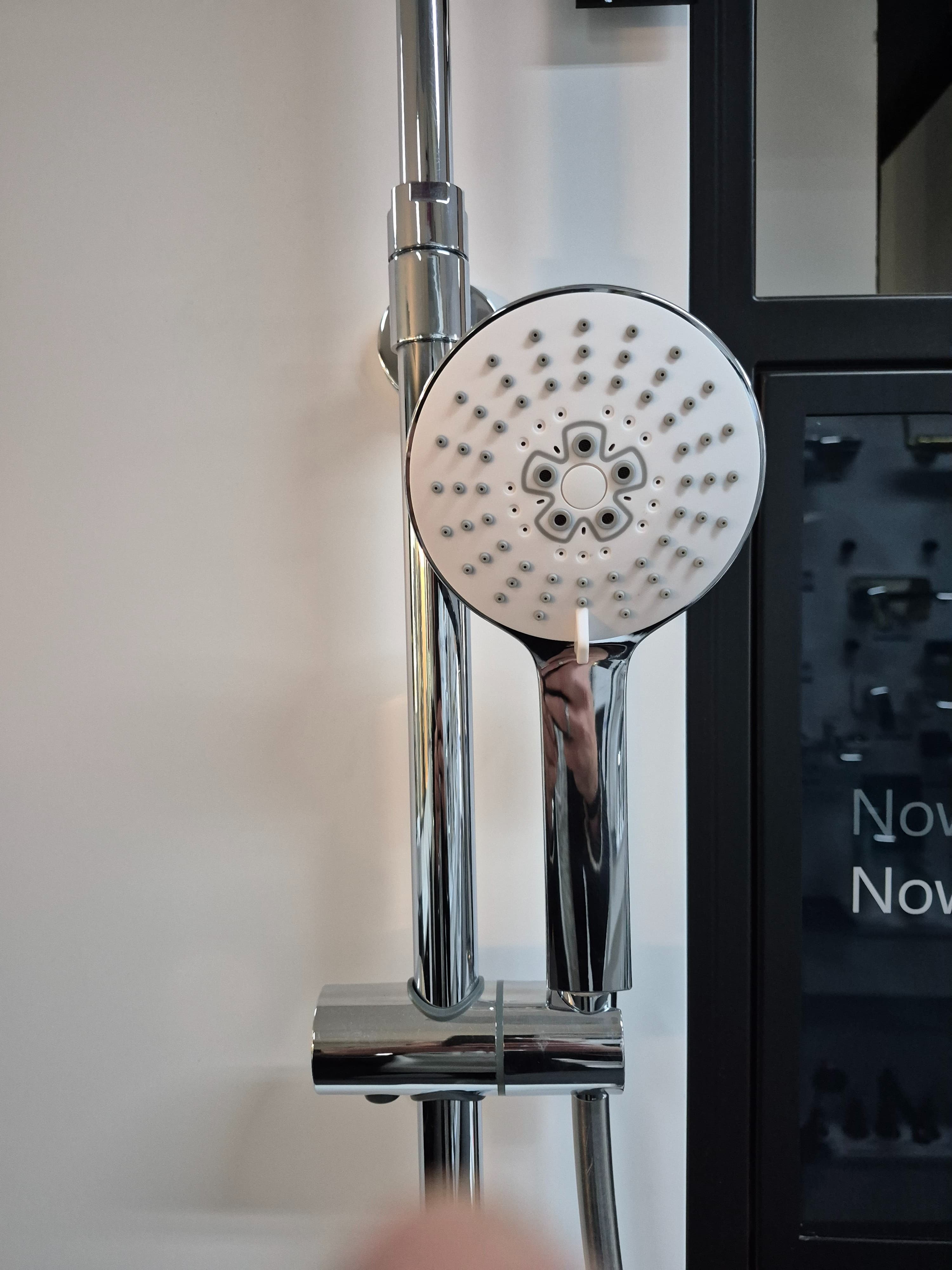 FDESIGN TEMPRA System natryskowy natynkowy chrom / biały FD5-TMP-7U-13 - Powystawowy Ostrowiec Świętokrzyski