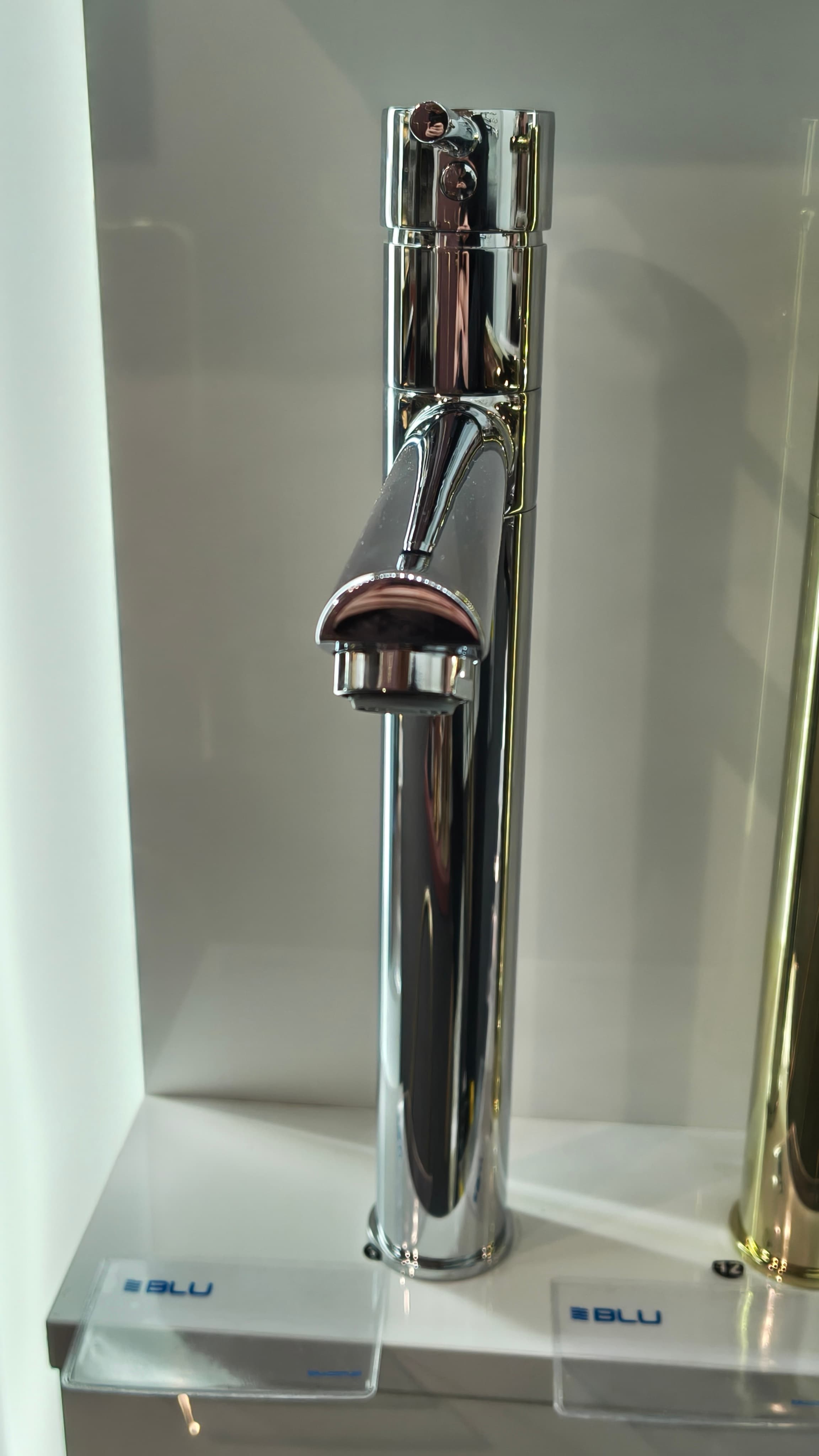 FDESIGN FLUSSO Bateria umywalkowa wysoka (nablatowa)z korkiem click-clack chrom FD1-FLS-2L-11 - Powystawowy Poznań