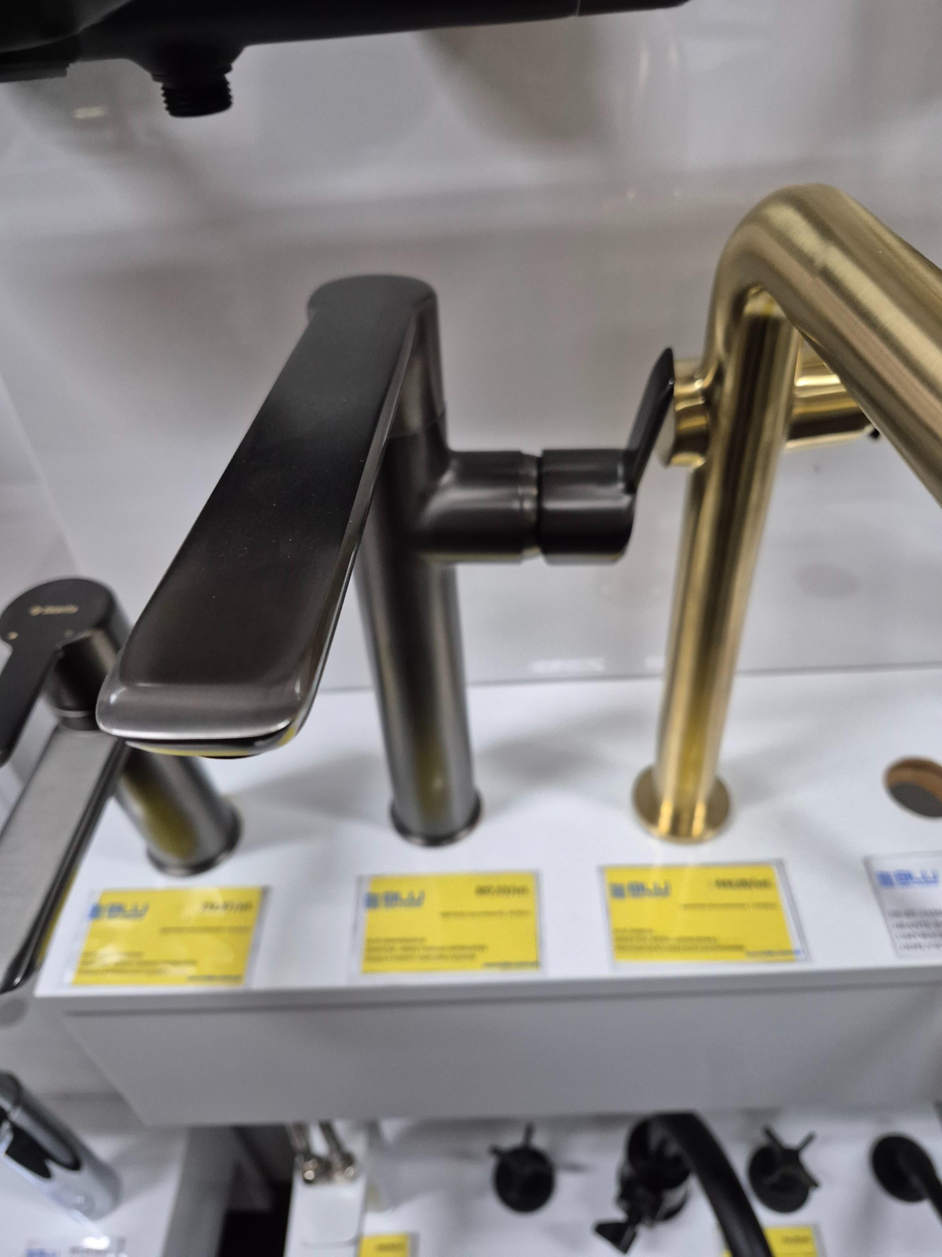 DEANTE BAT. ARNIKA TITANIUM UMYWALKOWA STOJĄCA Z PODWYŻ. KORPUSEM Z KORKIEM CLICK-CLACK  BQA D21K *W /dostępna bez korka BQA_D20K  **ekspo - Powystawowy Ostrowiec Świętokrzyski