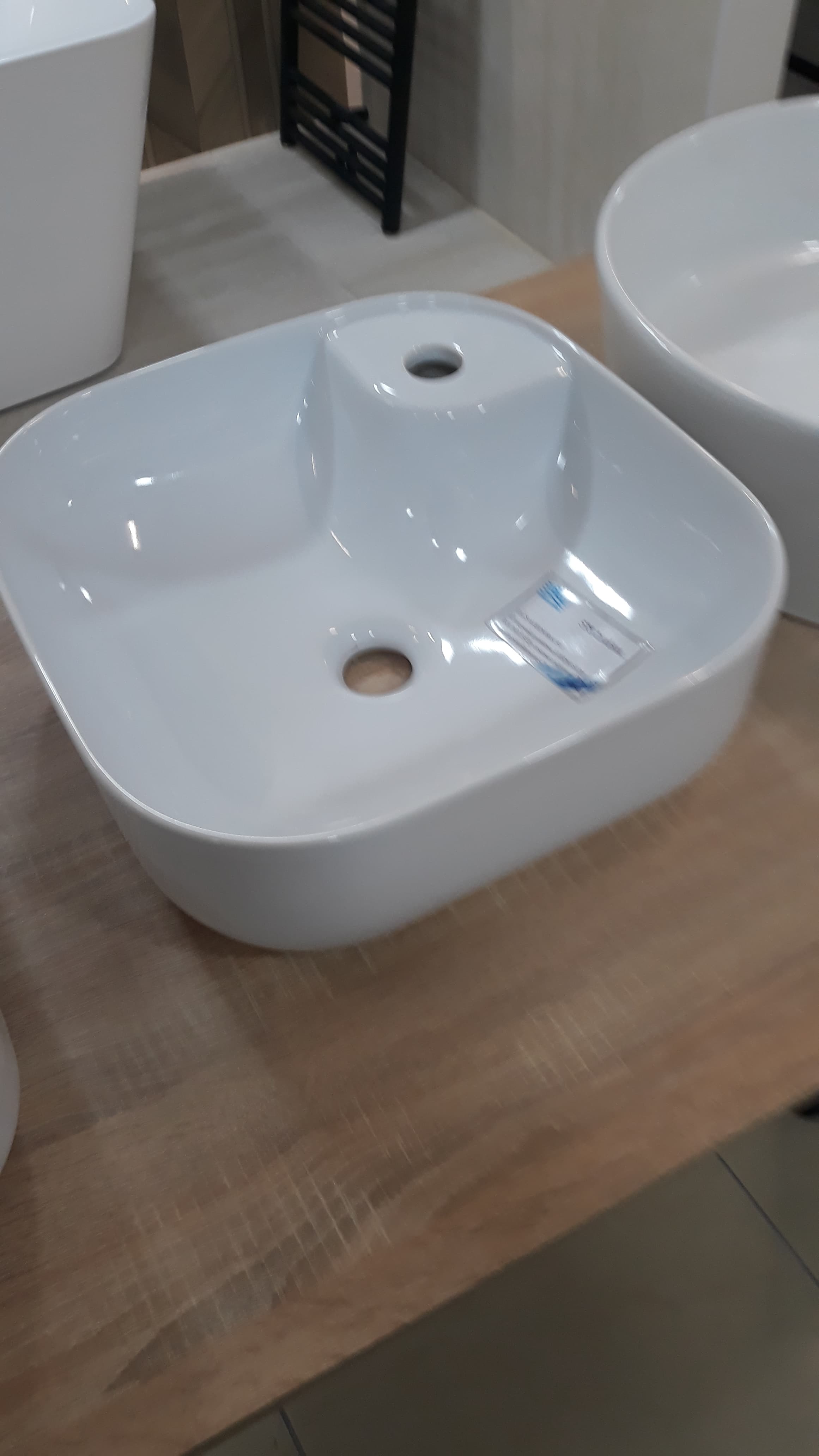 IO umywalka nablatowa AVERNO SLIM ROUND FI40 (w zestawie z odpływem i korkiem porcelanowym) CS.AVERNOROU40 *W  **ekspo - Powystawowy Tarnów