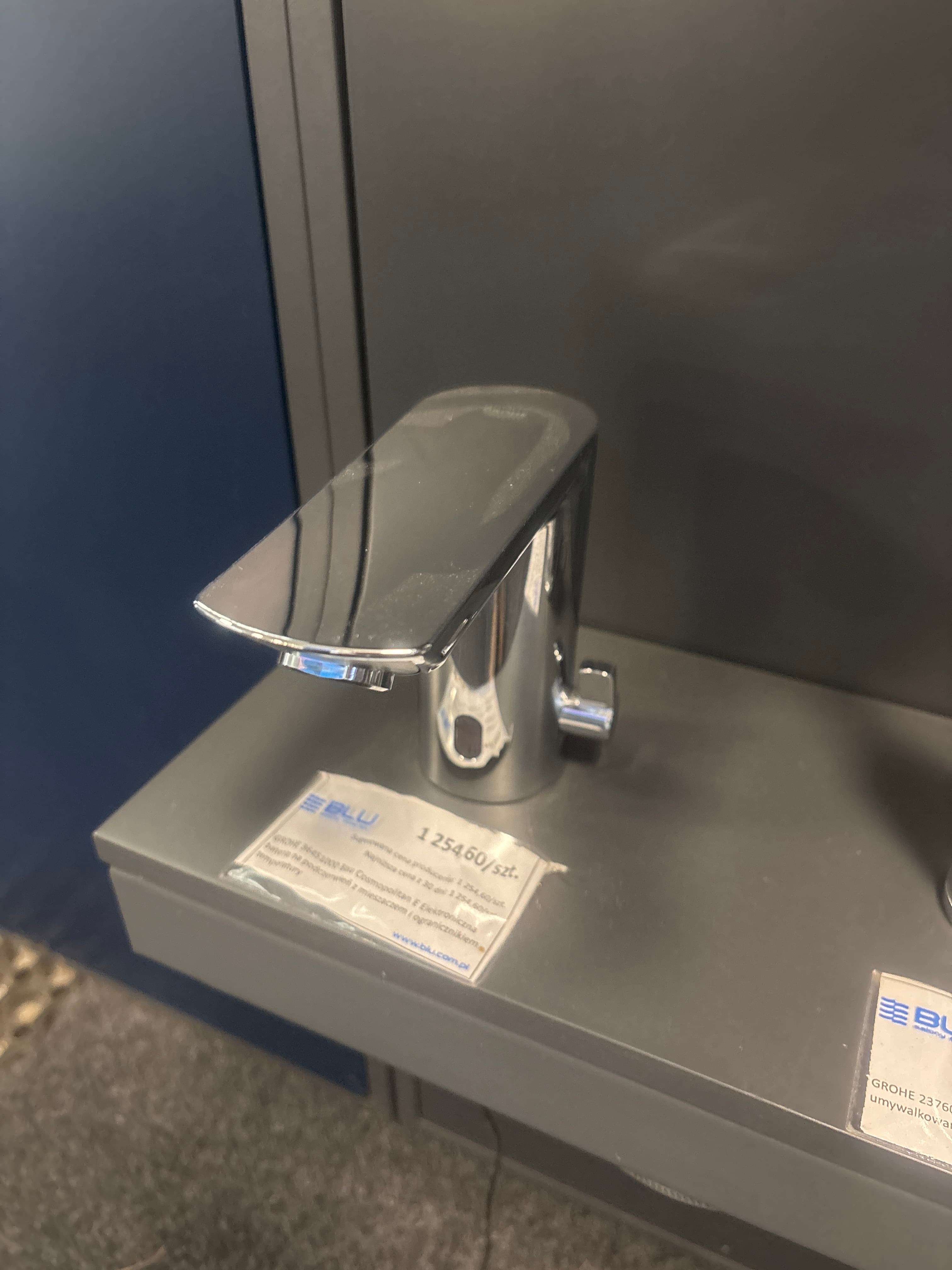 GROHE  36445000 Essence E umywalkowa bateria elektroniczna na podczerwień 1/2” z mieszaczem i regulowanym ogranicznikiem temperatury  **ekspo - Powystawowy Łódź Zgierska