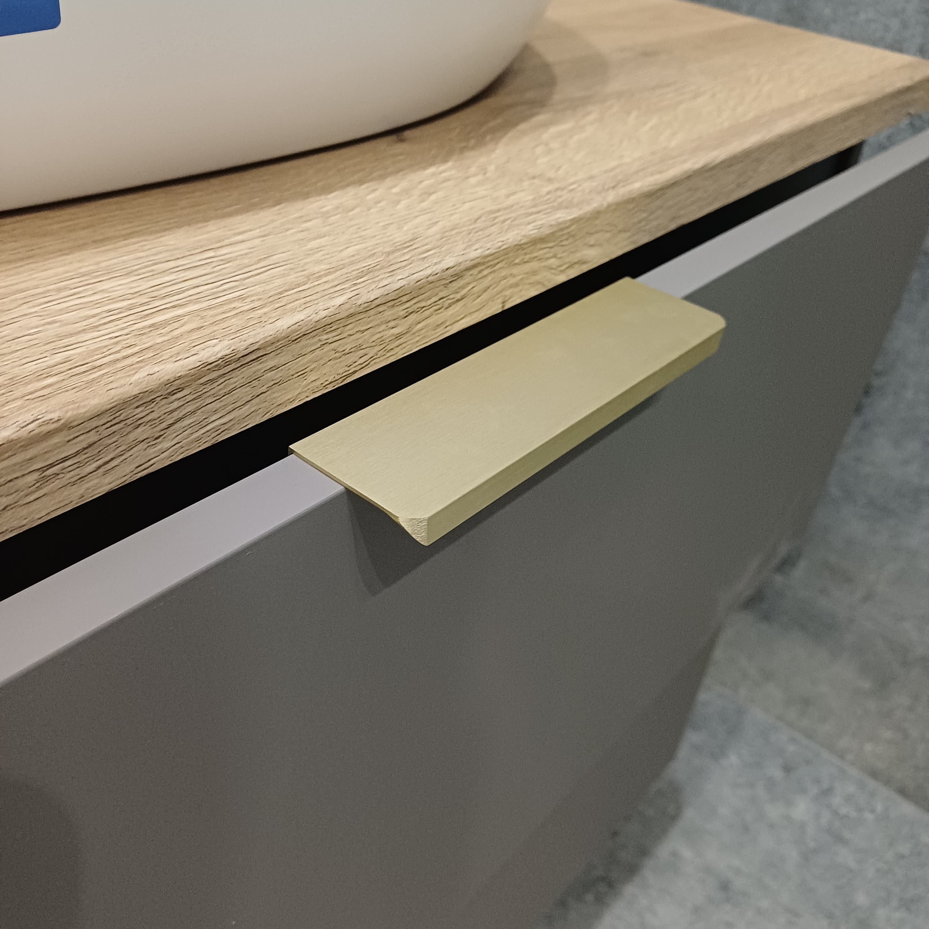 IO WOOD uchwyt złoty mat UA06 L-148mm zaokraglony UA06.ZM.148 *20 - Powystawowy Inowrocław