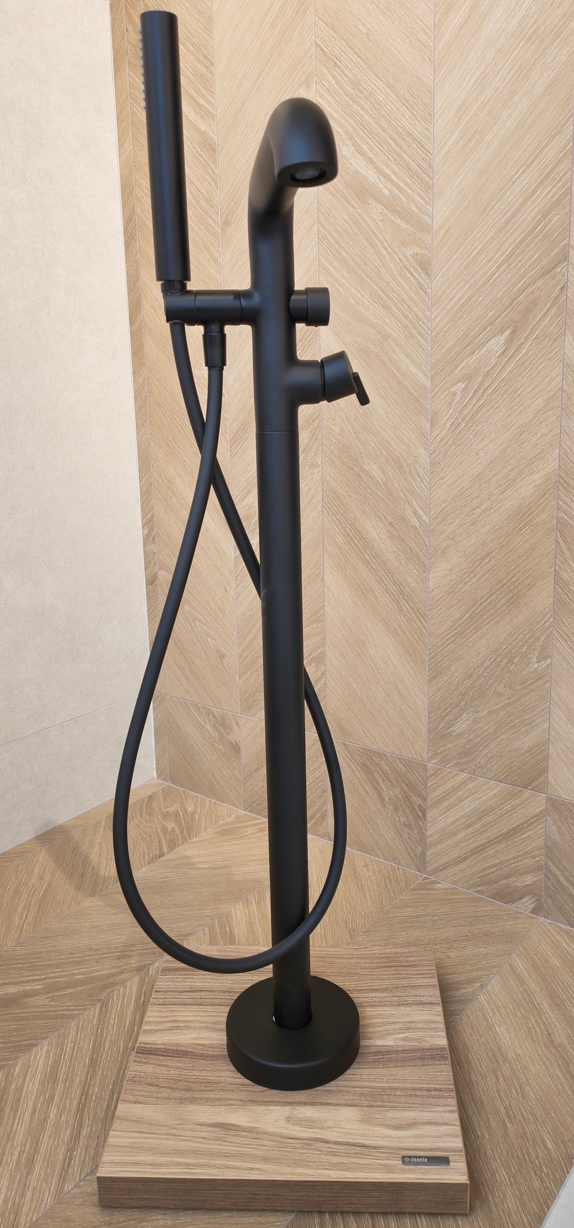 DEANTE SILIA Bateria wannowa wolnostojąca z zestawem prysznicowym BQS_N17M - Powystawowy Poznań