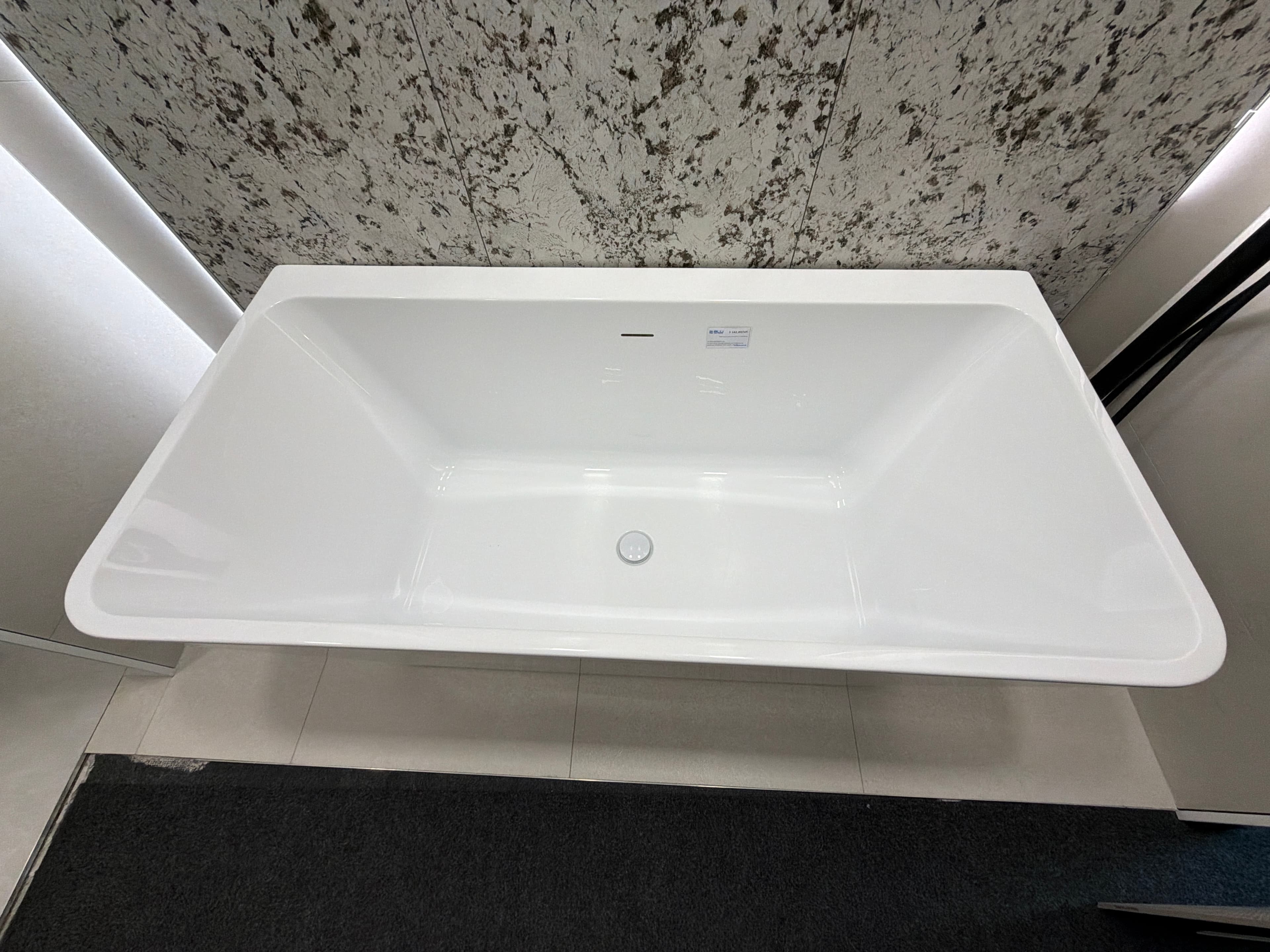 IO GLEN PLUS wanna  przyścienna ze zintegrowaną obudową 150x80x60 WW.P.GLEPL.150 *W  **ekspo - Powystawowy Tczew