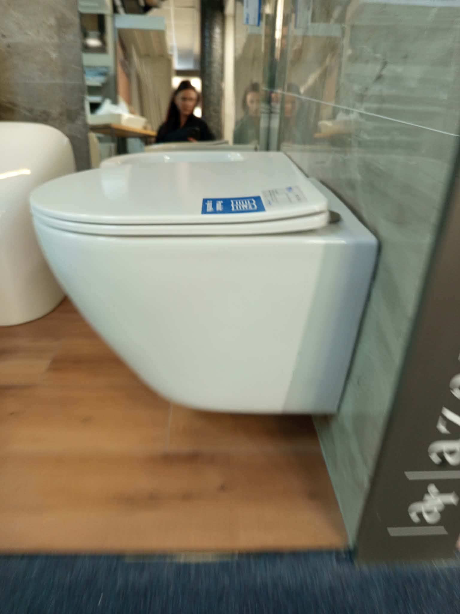 IO FROYA miska wc wisząca Rimless 490x365 mm z deską slim wolnoopadającą z funkcją łatwego wypinania CE.FROWC490 *16*W dostępna na indeksie OI-CS-CEFRO490046ENR.I  **ekspo - Powystawowy Ciechanów