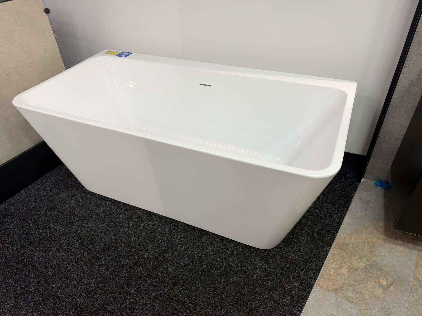 IO GLEN PLUS wanna  przyścienna ze zintegrowaną obudową 150x80x60 WW.P.GLEPL.150 *W  **ekspo - Powystawowy BLU Salon Łazienek Jelenia Góra
