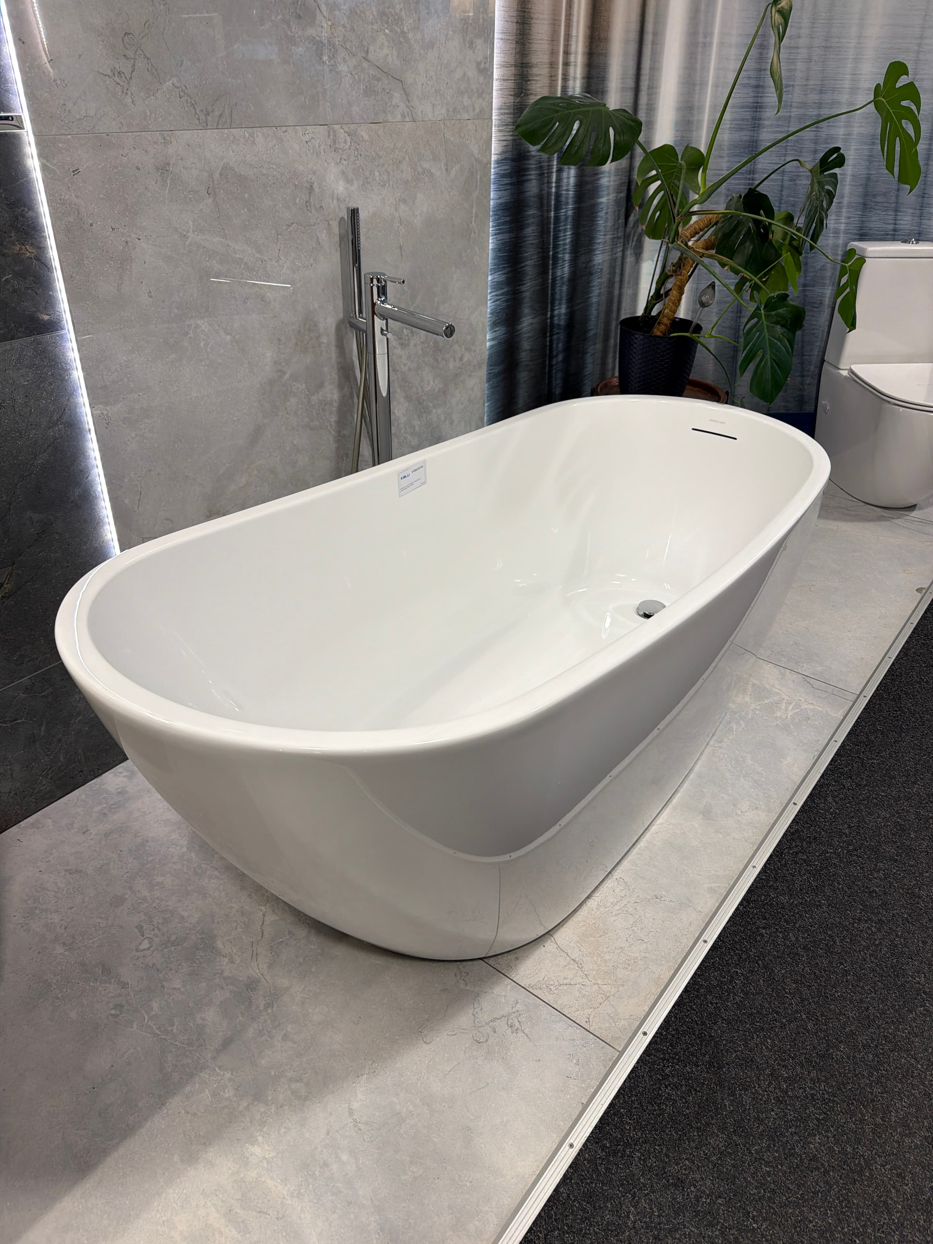 EXCELLENT wanna COMFORT 2.0 wolnostojąca 1750x740  WAEX.CMP2.17WH    P - Powystawowy Rumia