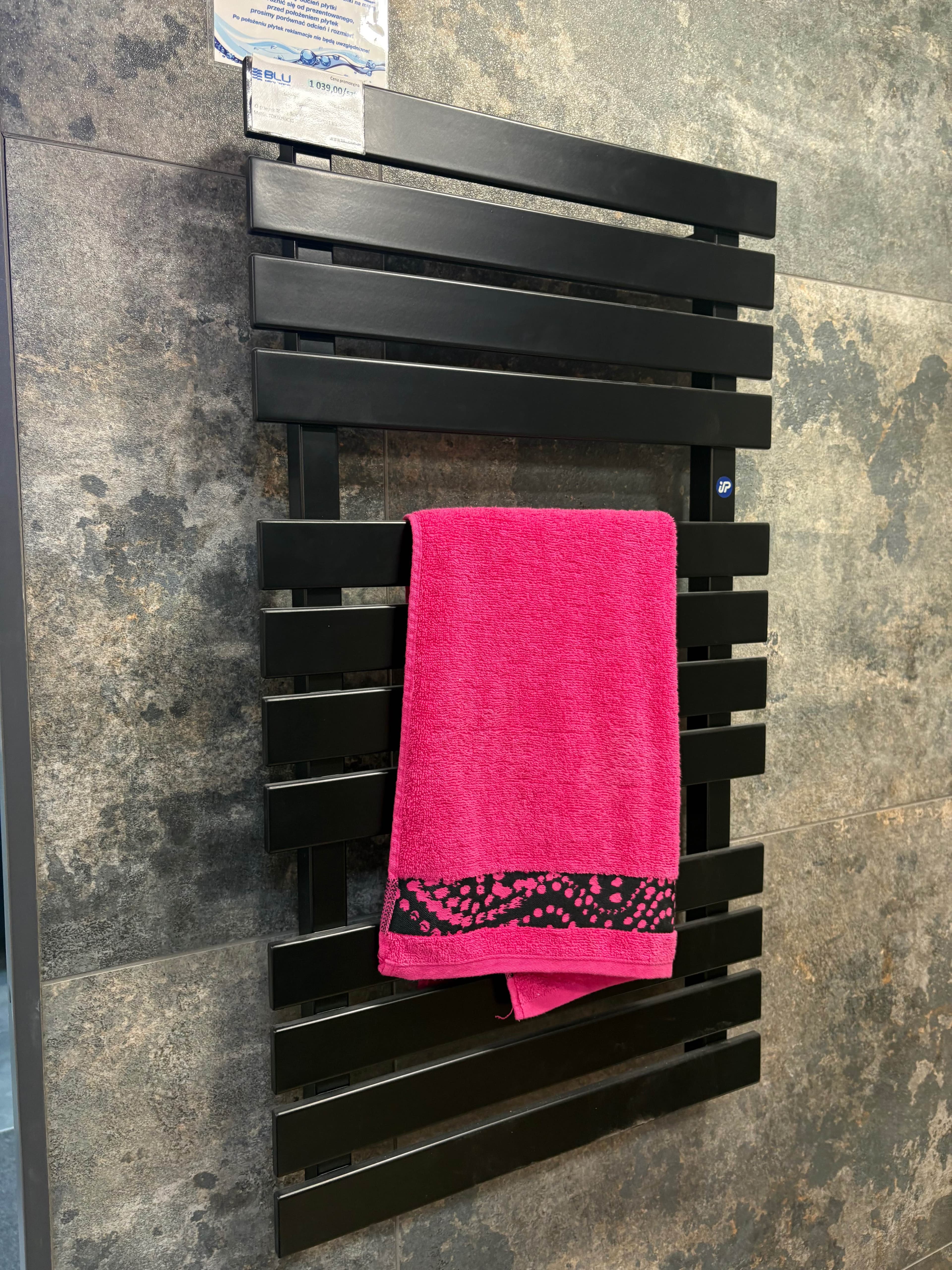 IO grzejnik TOKKE TOK-50/90 kolor C31 Black Mat  GL.TOK5090C31 *W  **ekspo - Powystawowy Gniezno