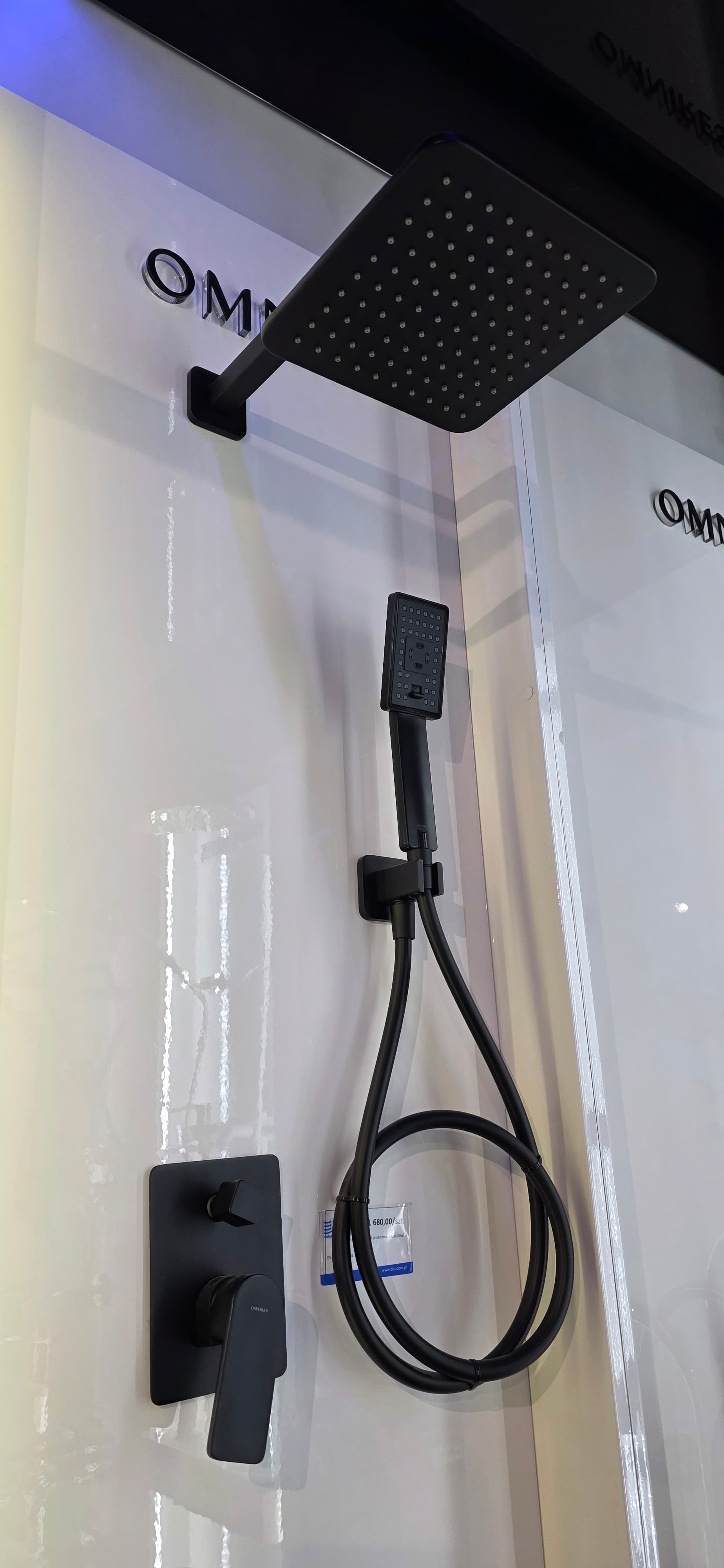 OMNIRES BARETTI system prysznicowy podtynkowy SYSBA10BL czarny mat - Powystawowy Łódź Pojezierska