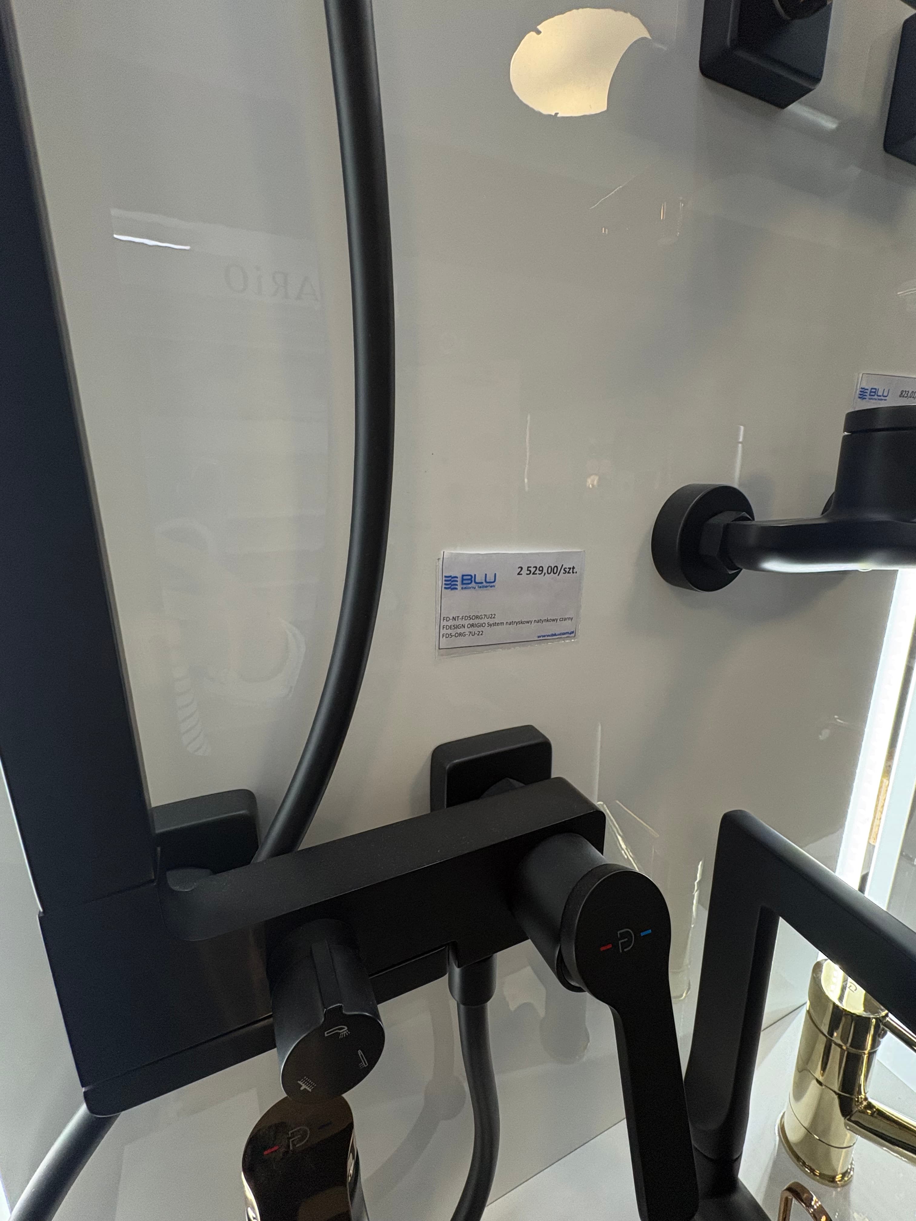 FDESIGN ORIGIO System natryskowy natynkowy czarny FD5-ORG-7U-22 - Powystawowy Gniezno