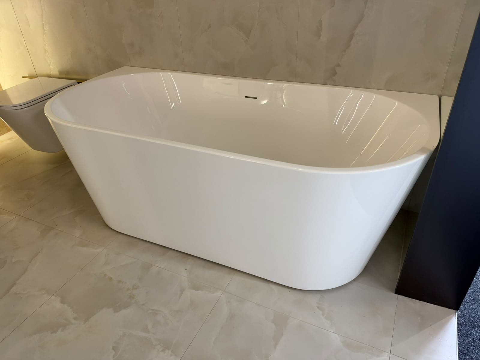 IO SULA PLUS wanna  przyścienna ze zintegrowaną obudową  160x75x58 WW.P.SULPL.160 *W  **ekspo - Powystawowy BLU Salon Łazienek Jelenia Góra