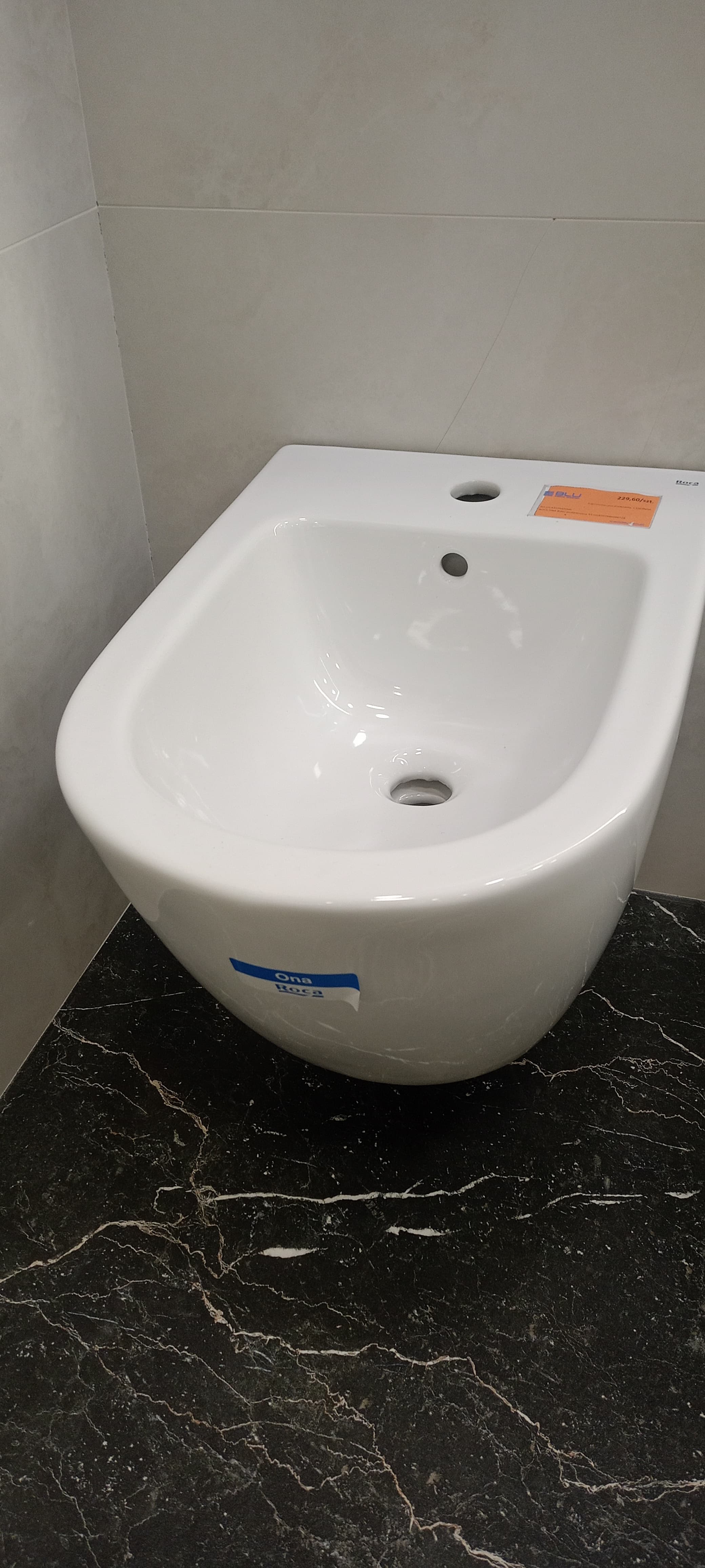ROCA ONA Bidet podwieszany 53 cm  A357685000  *18 - Powystawowy Suwałki