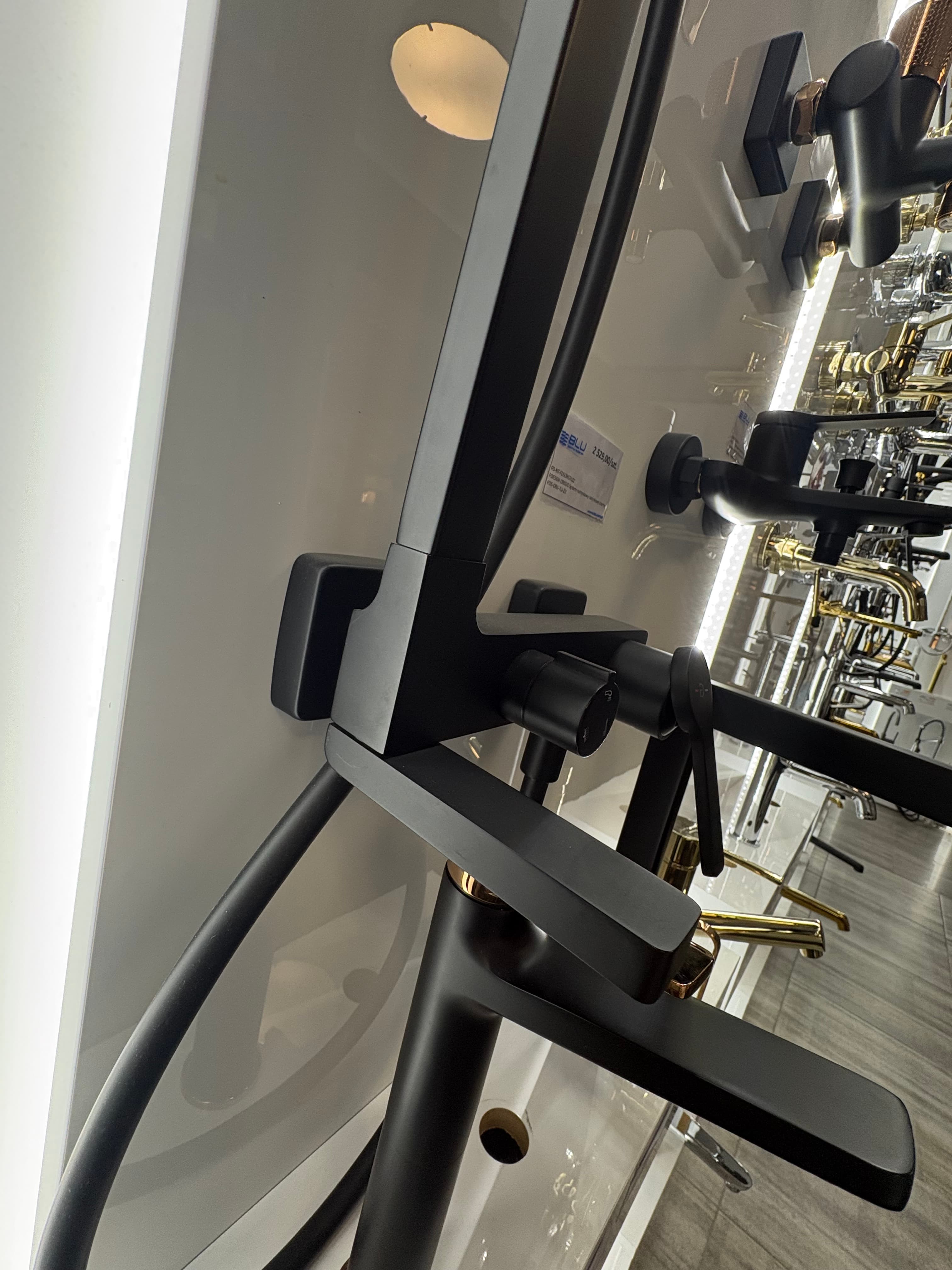 FDESIGN ORIGIO System natryskowy natynkowy czarny FD5-ORG-7U-22 - Powystawowy Gniezno