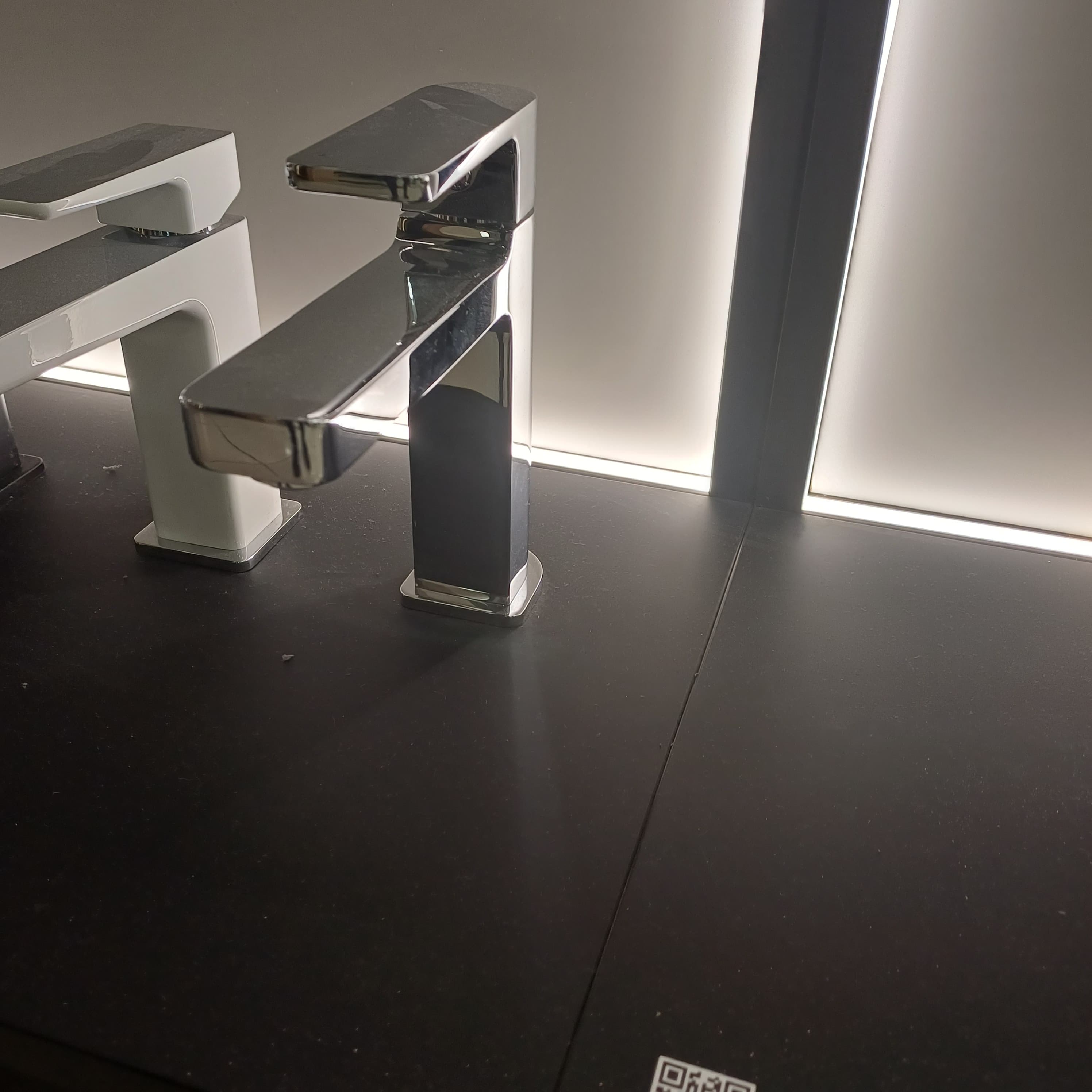 OMNIRES BARETTI bateria  umywalkowa BA7810CR - Powystawowy Inowrocław