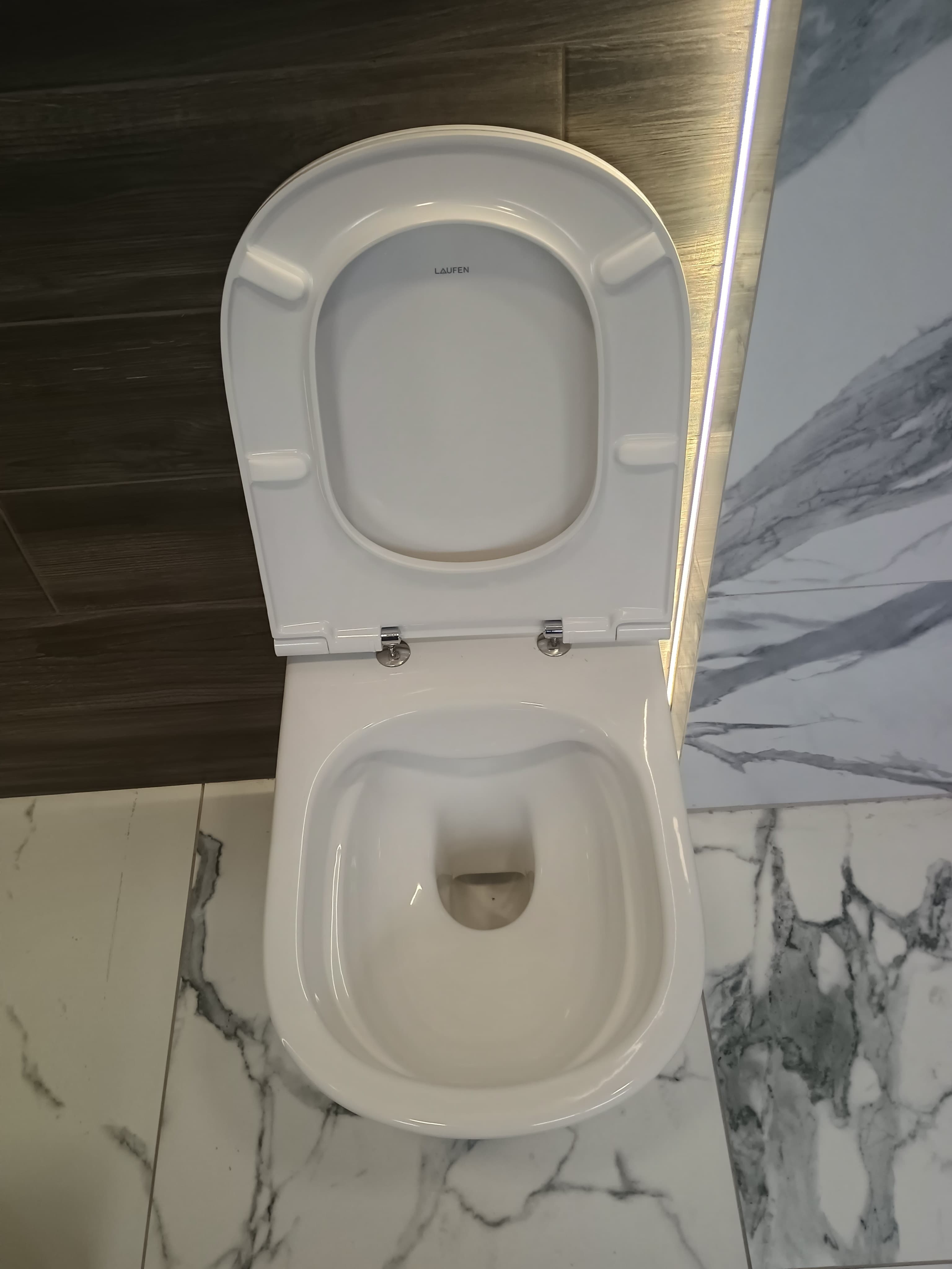 LAUFEN Set LUA Advanced miska podwieszana z deską H8660800000001 *12 - Powystawowy Łódź Zgierska