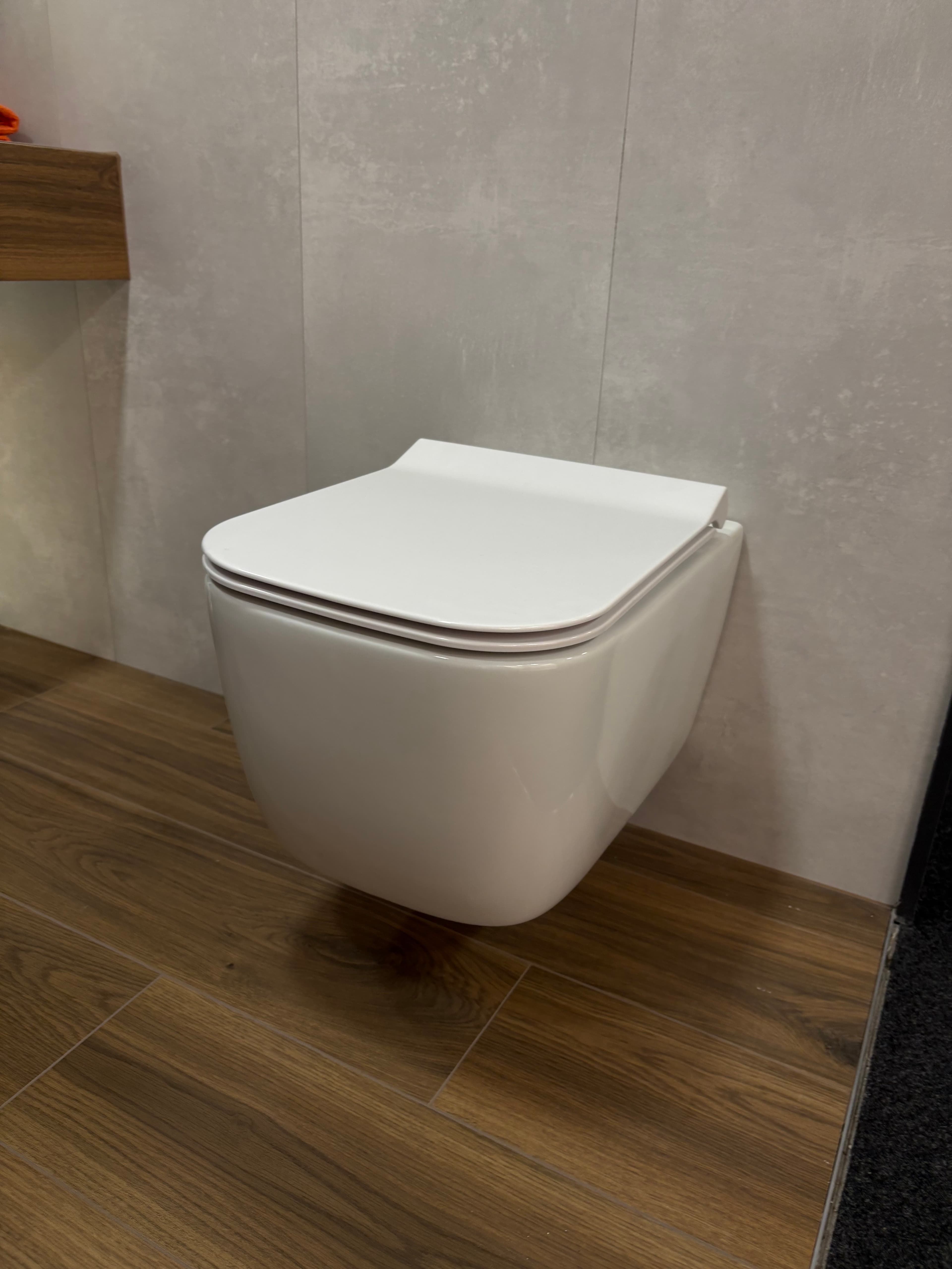 EXCELLENT Doto S P-Rim Miska WC 49,5X34,5 z Deską Biała CEEX.1609.495.WH - Powystawowy Gniezno