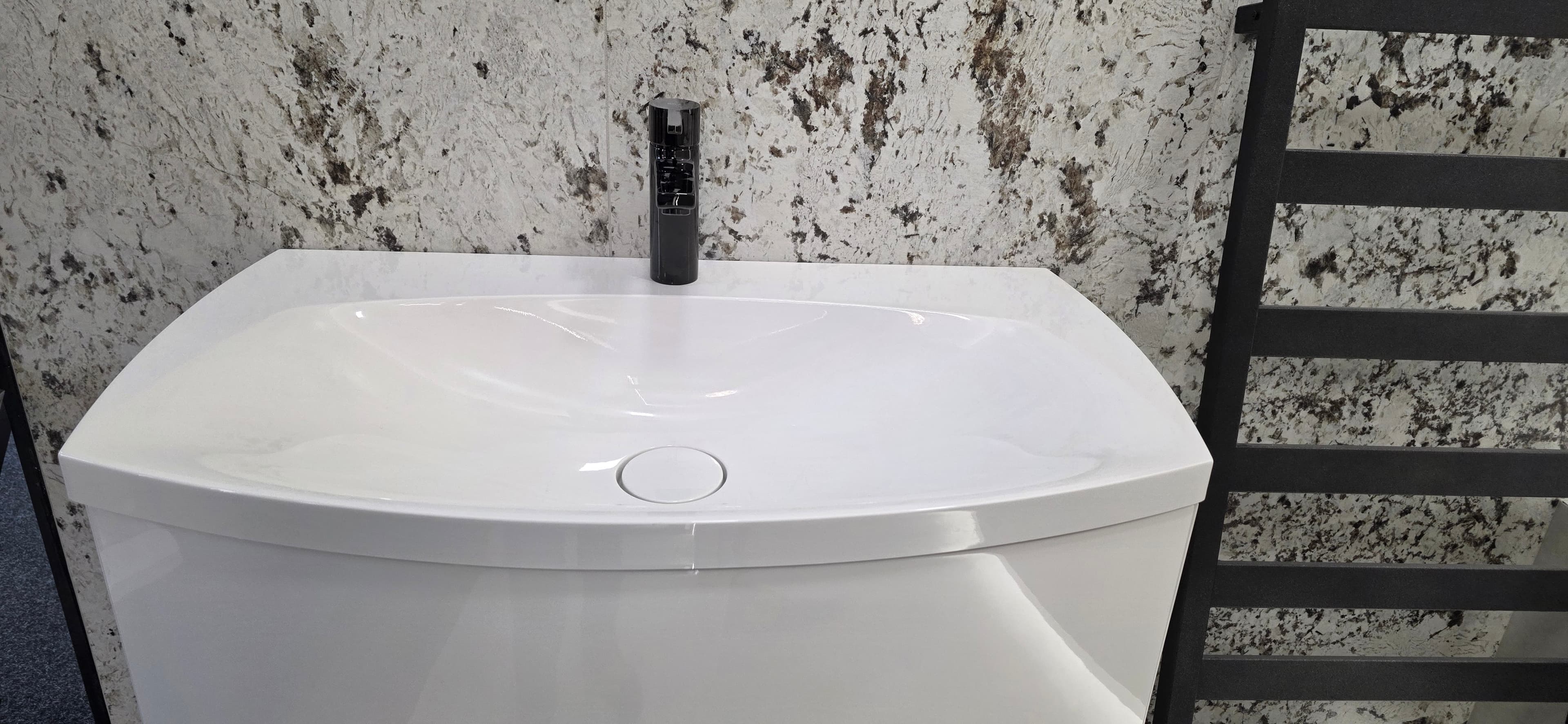 ORISTO umywalka meblowa 82 cm., syntetyczna LOUIS kolor: biały (konglomerat) UME-LU-82-92 - Powystawowy Łódź Pojezierska