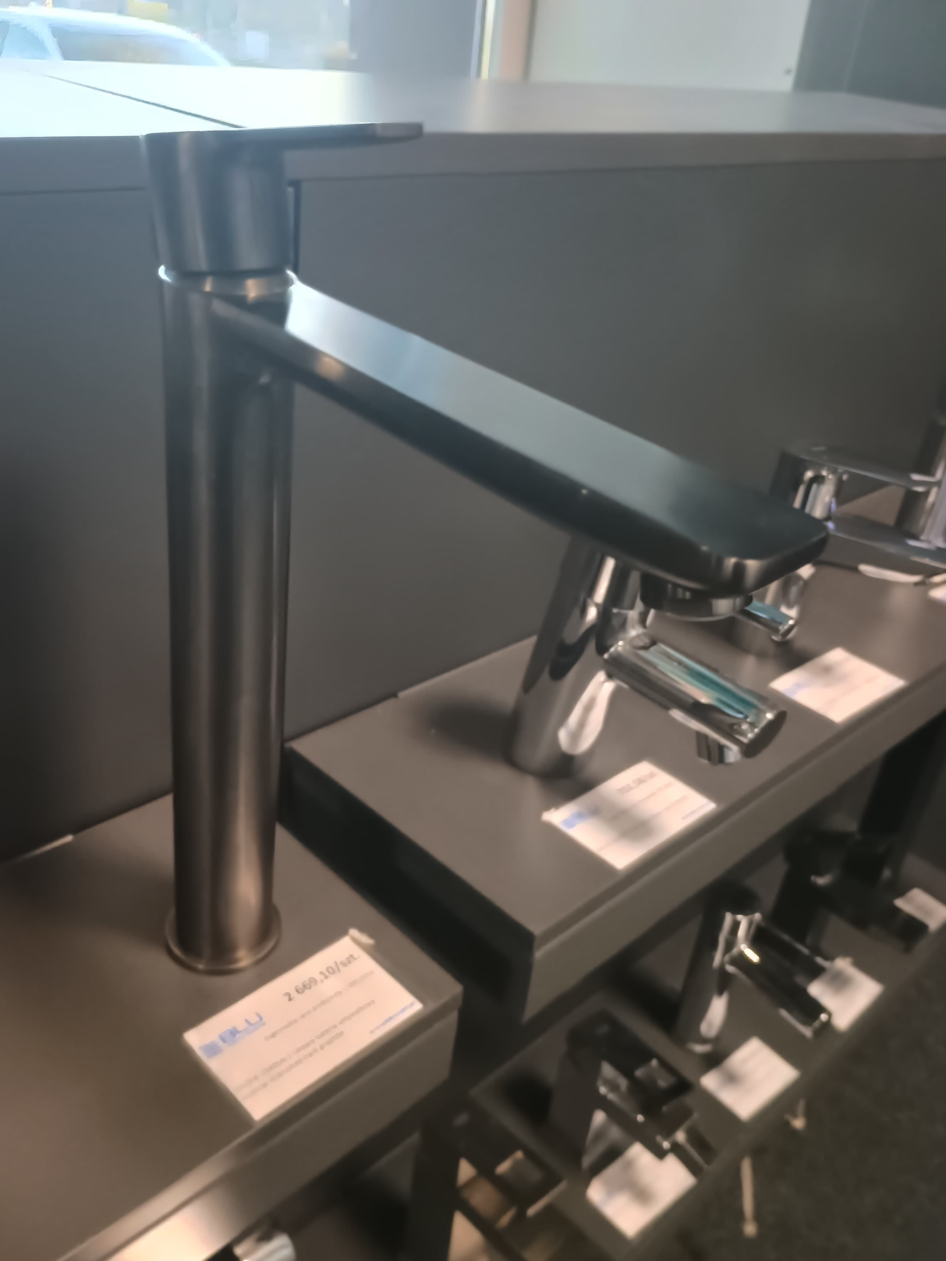 GROHE 23405AL1 Lineare bateria umywalkowa Rozmiar XL brushed hard graphite - Powystawowy Łódź Zgierska