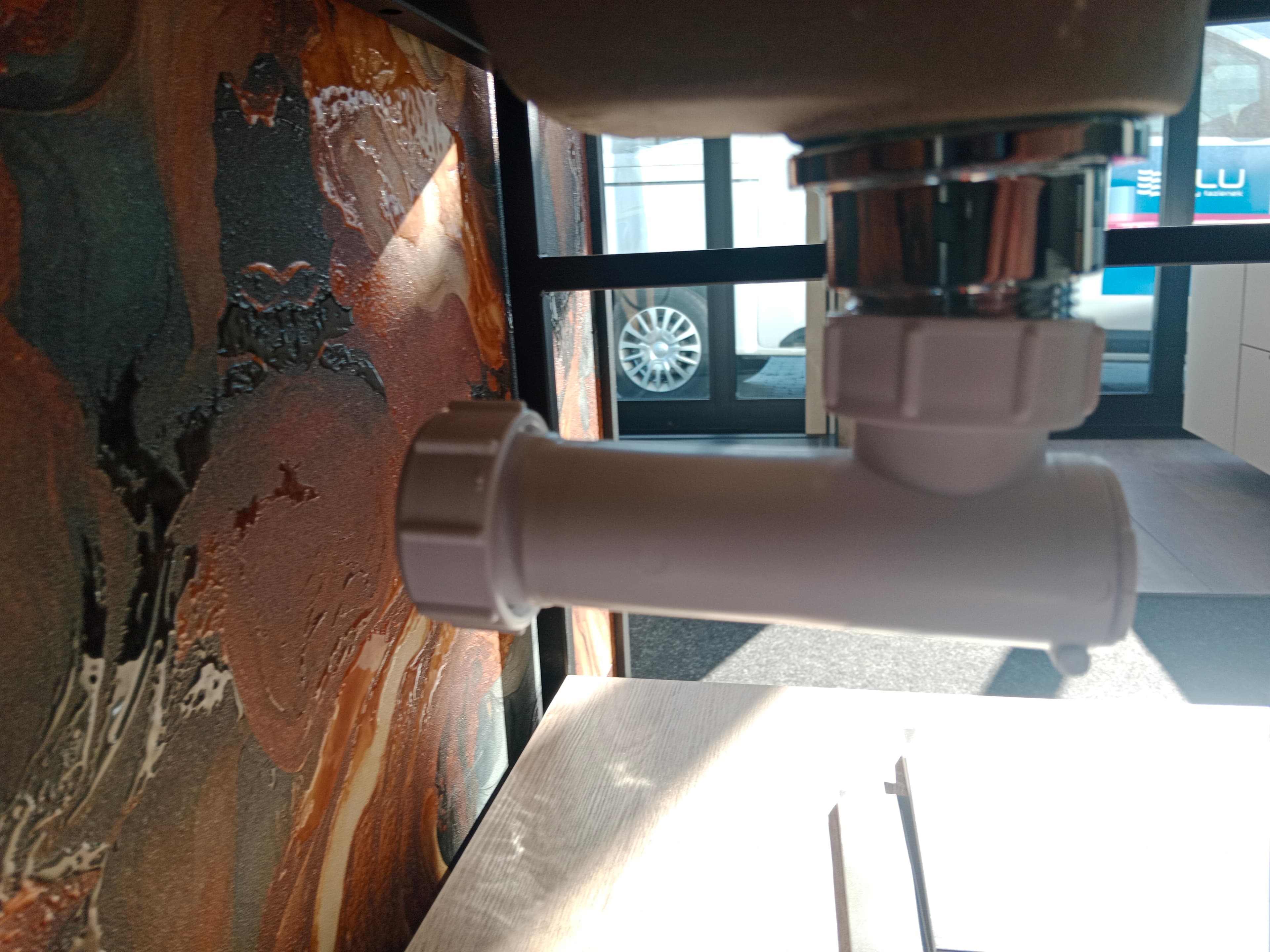 MCALPINE Syfon umywalkowy niski 11/4”32mm z samozamykającą się membraną silikonową. WHB1-32 (też dla niepełnosp)*25 - Powystawowy Zamość