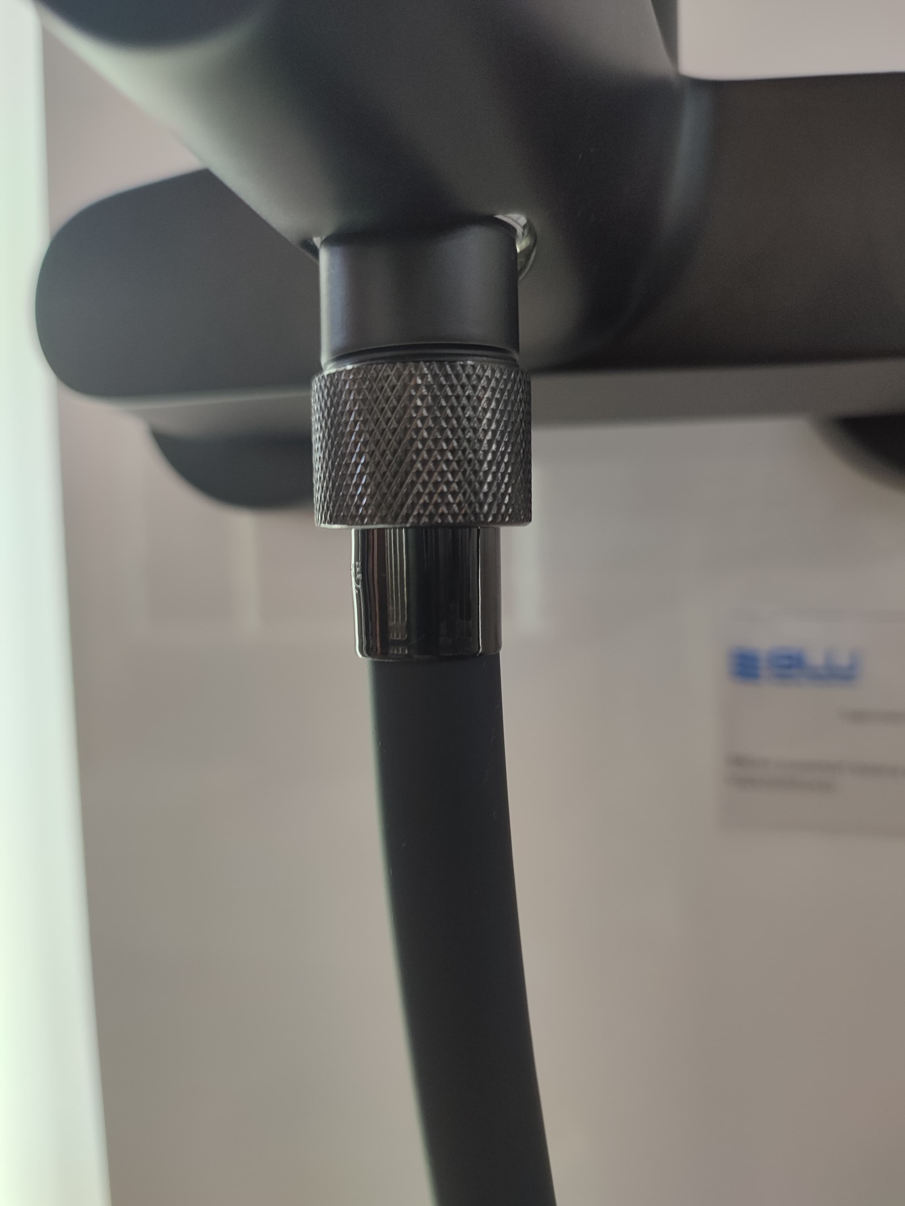 GROHE 267482433 TEMPESTA CUBE 110 Zestaw z drążkiem prysznicowym, 2 strumienie matte black - Powystawowy Skierniewice